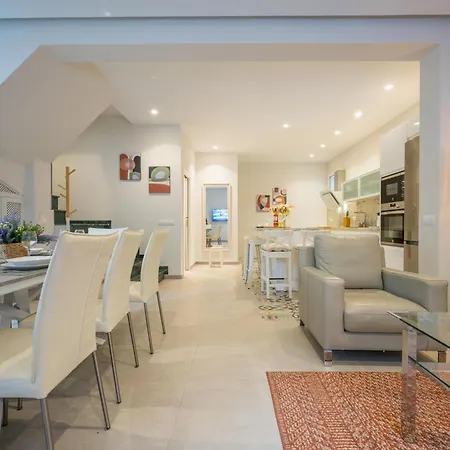 Townhouse Large Solarium Bbq *