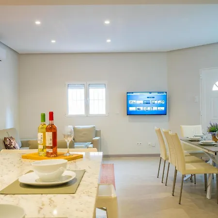 Townhouse Large Solarium Bbq بيت للعطل ماربيا