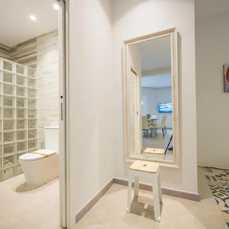 Townhouse Large Solarium Bbq بيت للعطل